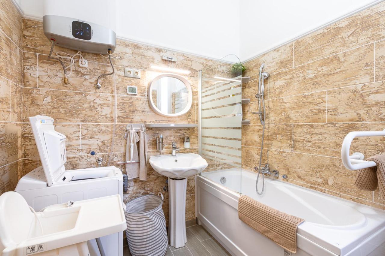 Stylish Modern Apartment Next To New York Cafe 부다페스트 외부 사진